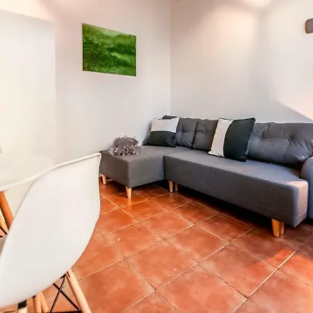 Apartment Studio Na Monte Cassino 21 *