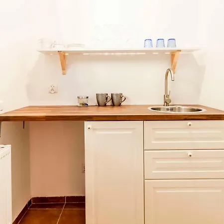 Studio Na Monte Cassino 21 *